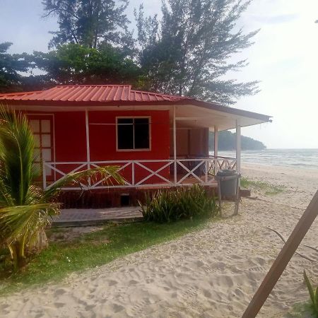 Tumombuvoi Homestay Tiga Papan Bagian luar foto